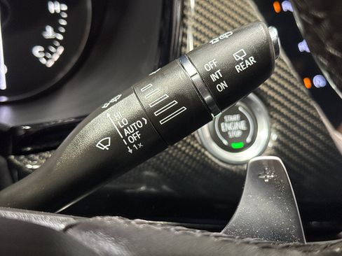 Used 2024 Cadillac XT6 Sport w/ Technology Package image 30