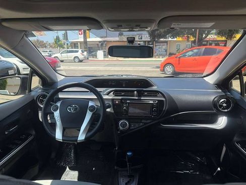 Used 2016 Toyota Prius C Four w/ Preferred Accessory Package FWD image 10