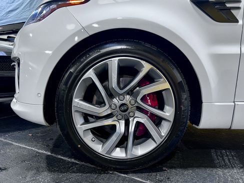 Used 2018 Land Rover Range Rover Sport HSE Dynamic image 30