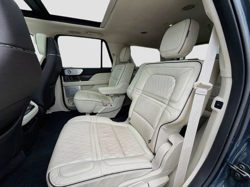 Used 2021 Lincoln Navigator Black Label AWD/4WD image 28