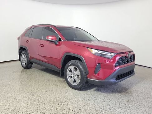 Used 2024 Toyota RAV4 XLE w/ Convenience Package FWD image 4