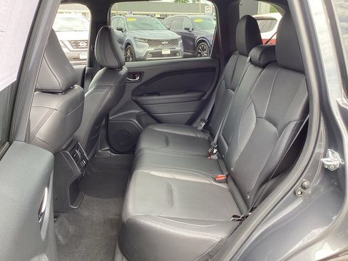 Used 2025 Subaru Forester Limited AWD/4WD image 15
