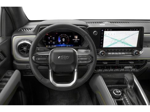 Used 2024 Chevrolet Colorado ZR2 w/ Technology Package AWD/4WD image 4