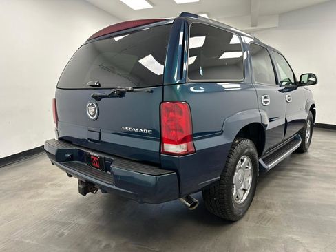 Used 2005 Cadillac Escalade AWD image 8