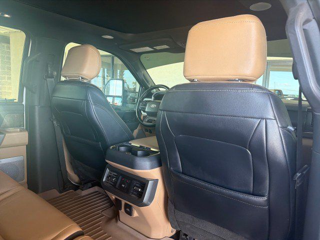 Used 2023 Ford F350 Lariat w/ Lariat Ultimate Package AWD/4WD image 32