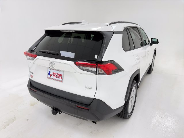 Used 2021 Toyota RAV4 XLE FWD image 40