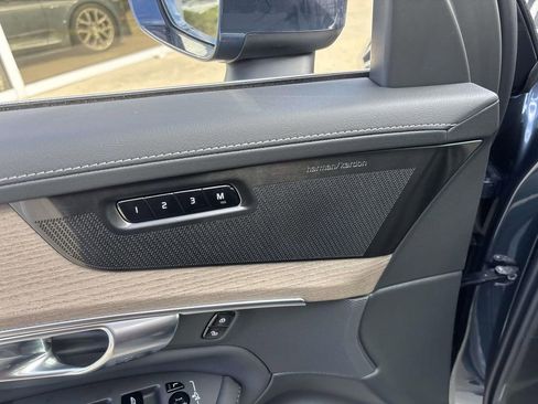 New 2026 Volvo XC90 B5 Plus image 12