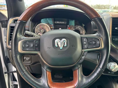 Used 2020 RAM 1500 Limited image 22