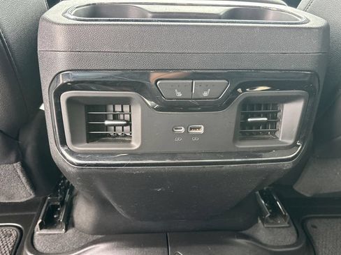 Used 2024 GMC Sierra 2500 AT4 w/ AT4 Preferred Package AWD/4WD image 23