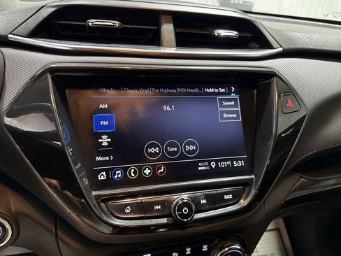 Used 2023 Chevrolet TrailBlazer LT w/ Convenience Package FWD image 13