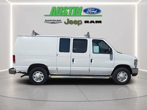 Used 2009 Ford E-250 and Econoline 250 RWD image 6