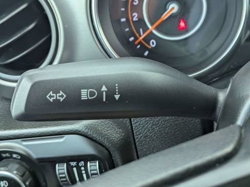 Used 2021 Jeep Gladiator Sport AWD/4WD image 26