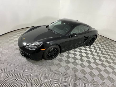 Used 2024 Porsche 718 Cayman image 8