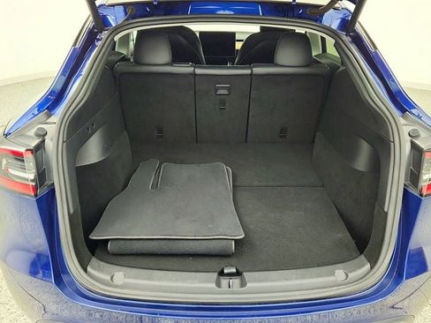 Used 2020 Tesla Model Y Long Range image 26