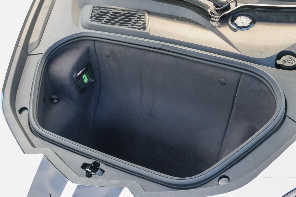 Used 2024 Chevrolet Corvette Stingray Premium Cpe w/ Z51 Performance Package RWD image 8