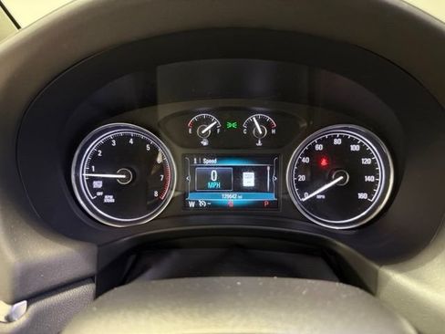Used 2019 Buick Enclave Essence w/ LPO, Sport Appearance Package FWD image 15