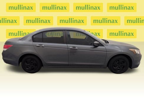 Used 2009 Honda Accord LX image 2