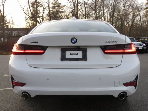 Used 2022 BMW 330i xDrive Sedan w/ Driving Assistance Package image 7