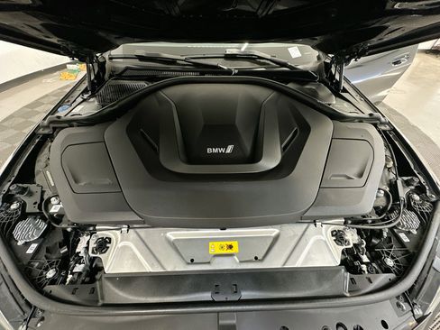 Used 2024 BMW i4 xDrive40i AWD/4WD image 36