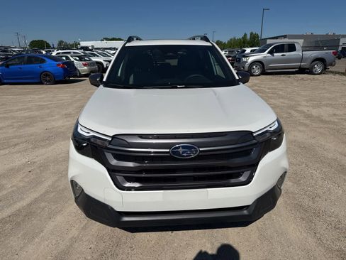 Used 2026 Subaru Forester Premium AWD/4WD image 10