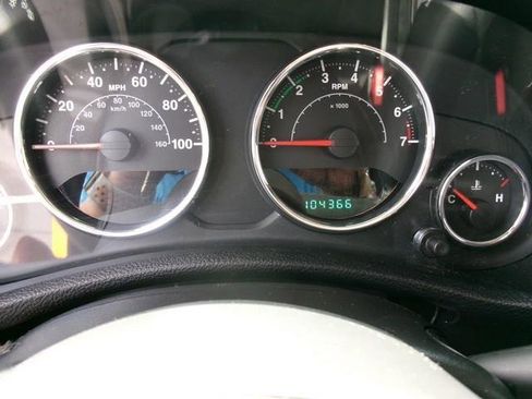 Used 2012 Jeep Wrangler Sport AWD/4WD image 11