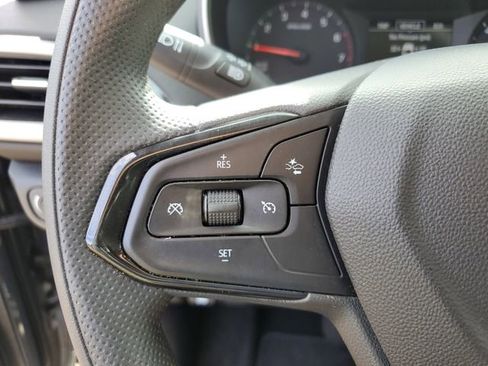 Used 2023 Chevrolet TrailBlazer LS FWD image 19