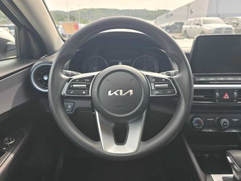 Used 2024 Kia Forte LXS FWD image 11
