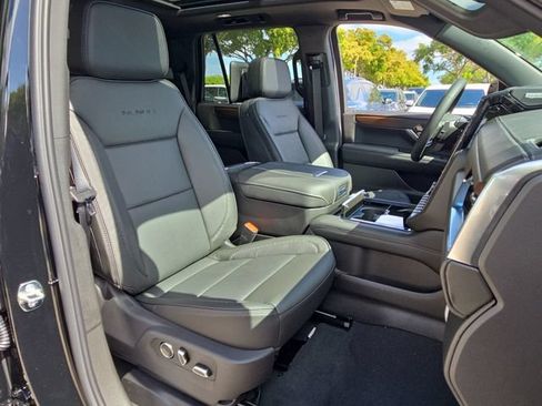 New 2026 GMC Yukon Denali w/ Denali Reserve Package AWD/4WD image 18