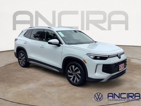 New 2026 Volkswagen Tiguan S FWD image 1