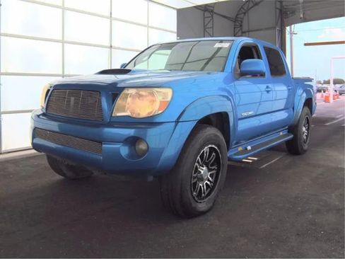 Used 2005 Toyota Tacoma PreRunner RWD image 1