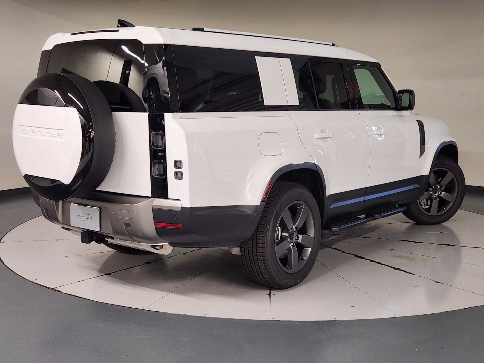 New 2026 Land Rover Defender 130 S AWD/4WD image 2