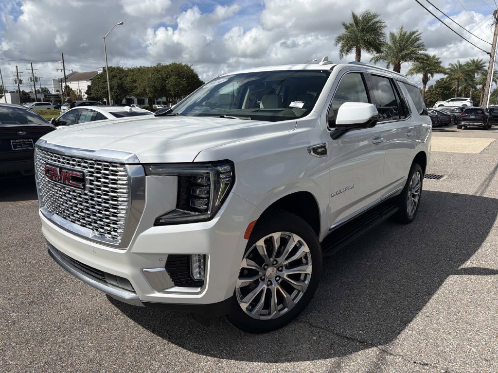 Used 2024 GMC Yukon Denali RWD image 3