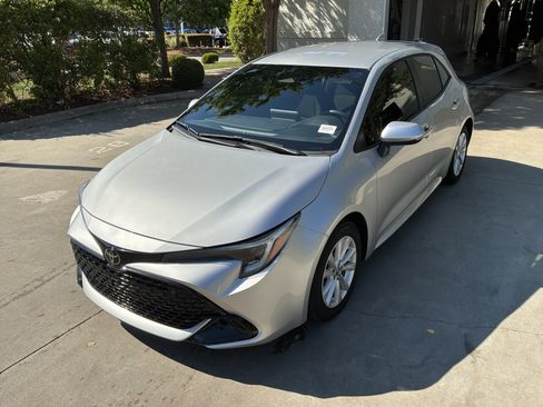 Used 2024 Toyota Corolla SE FWD image 5