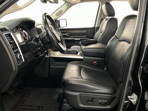 Used 2018 RAM 1500 Laramie AWD/4WD image 6