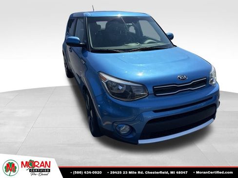 Used 2018 Kia Soul + FWD image 3