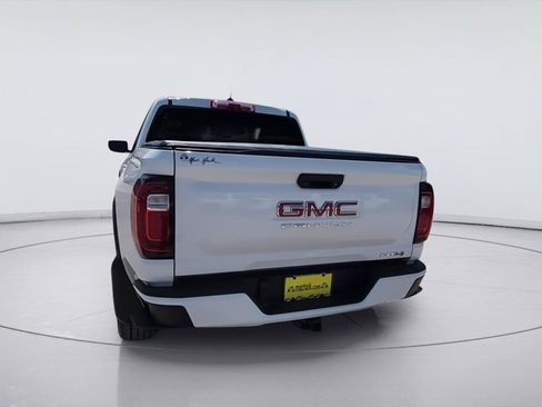 Used 2023 GMC Canyon AT4 AWD/4WD image 7