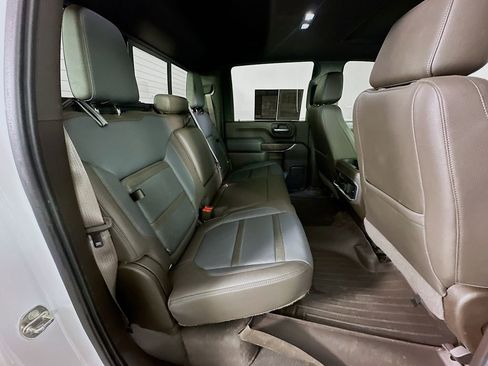 Used 2020 GMC Sierra 3500 Denali w/ Denali Ultimate Package image 11