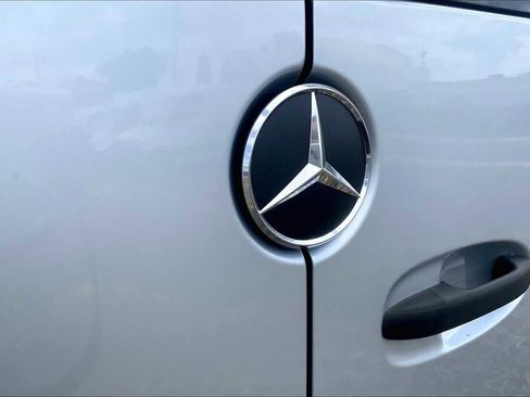 New 2025 Mercedes-Benz Sprinter 2500 image 13