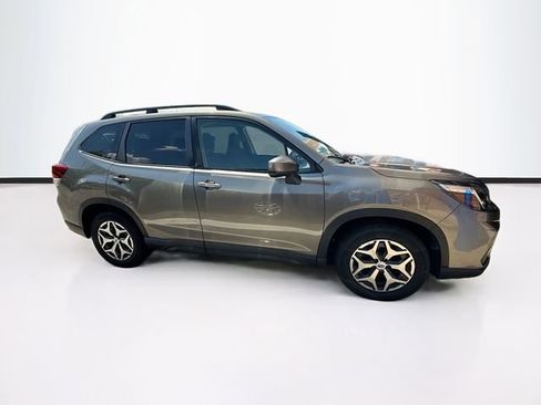 Used 2020 Subaru Forester Premium w/ Popular Package #1 image 5