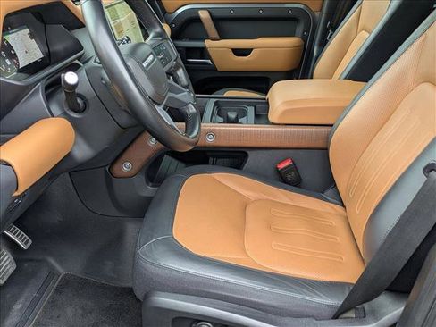 Used 2023 Land Rover Defender 110 X image 17