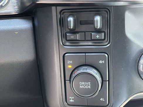 Certified 2024 Ford F250 Lariat w/ Lariat Ultimate Package AWD/4WD image 18