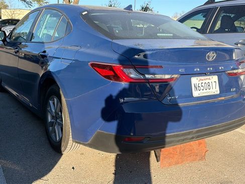 Used 2025 Toyota Camry LE image 7