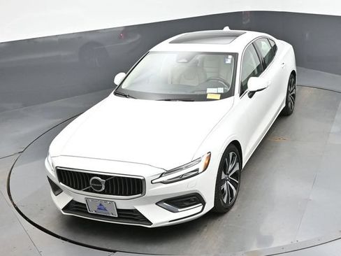 Used 2023 Volvo S60 B5 Ultimate w/ Climate Package FWD image 19