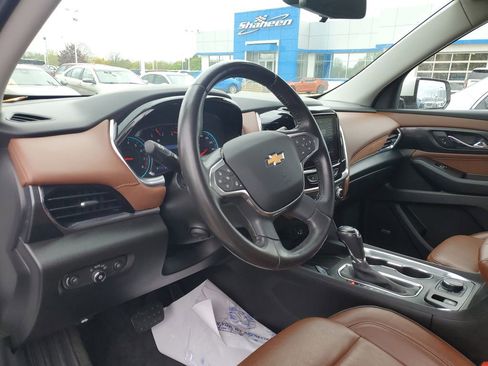 Used 2020 Chevrolet Traverse High Country w/ LPO, Floor Liner Package AWD/4WD image 9