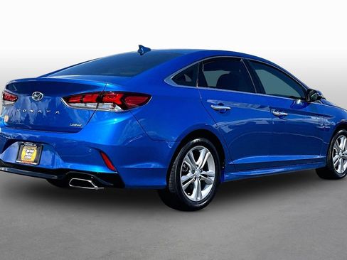Used 2018 Hyundai Sonata Limited w/ Limited Ultimate Package 03 FWD image 2