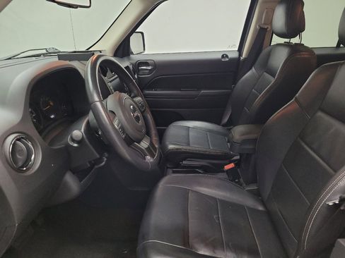 Used 2017 Jeep Patriot High Altitude AWD/4WD image 17