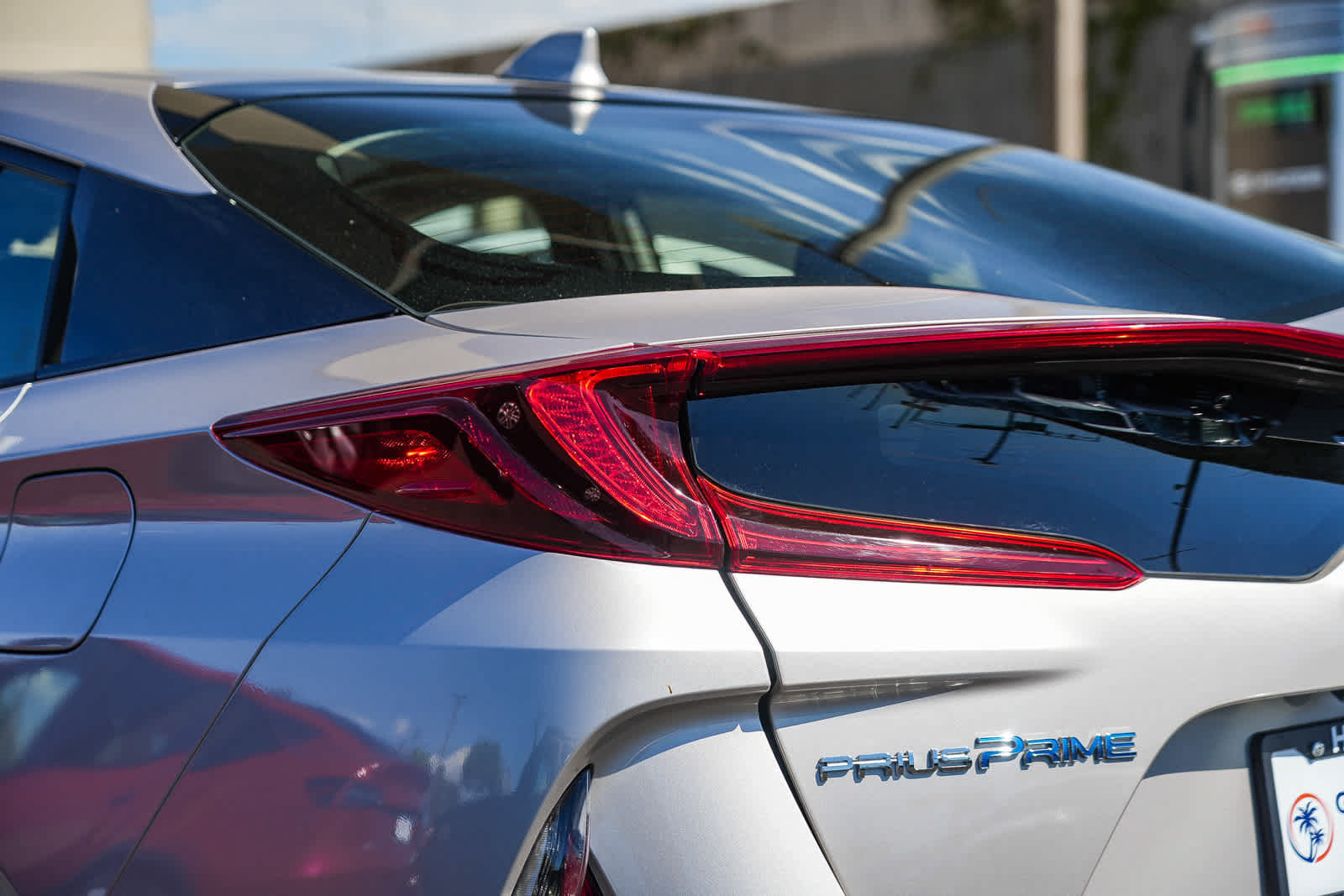 Used 2021 Toyota Prius Prime LE w/ Carpet Mat Package (TMS) FWD image 9