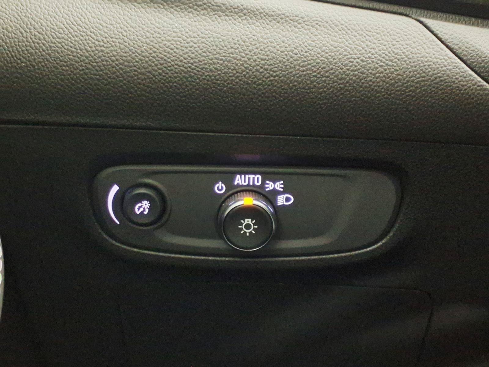Used 2025 Buick Encore GX Preferred FWD image 22