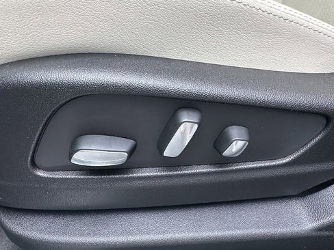 New 2025 Cadillac XT5 Sportv w/ Technology Package AWD/4WD image 16