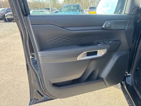 Used 2025 Ford Ranger XLT w/ Trailer Tow Package image 23